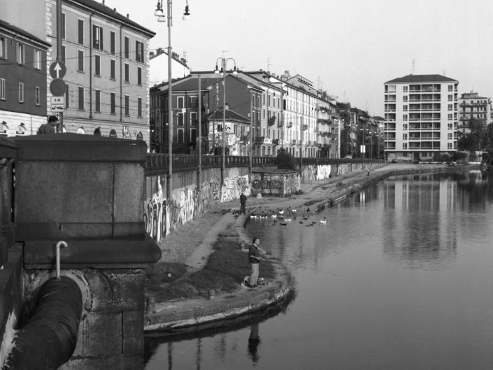Fondo Claudio Argentiero e Roberto Bosio - Dalla Diga del Panperduto al Naviglio Grande - Milano - 1996 - Foto Claudio Argentiero