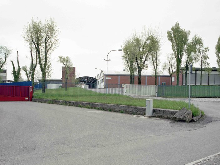 Fondo Architetture civili, religiose e industriali in Provincia di Varese - Gazzada - Ex Ditta Rotelli poi Cagiva - 2000 - Foto Claudio Argentiero