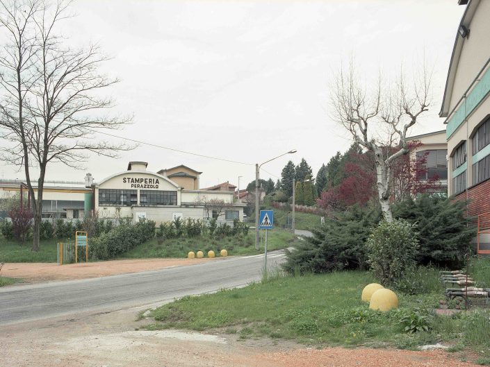 Fondo Architetture civili, religiose e industriali in Provincia di Varese - Castronno - Stamperia Perazzolo - aprile 2000 - Foto Claudio Argentiero