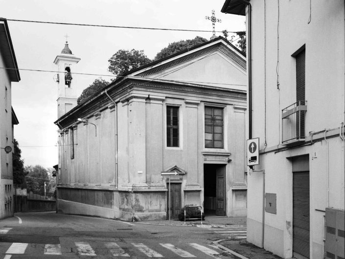 Fondo Architetture civili, religiose e industriali in Provincia di Varese - Carnago - Chiesa di San Rocco - maggio 2000 - Foto Afi