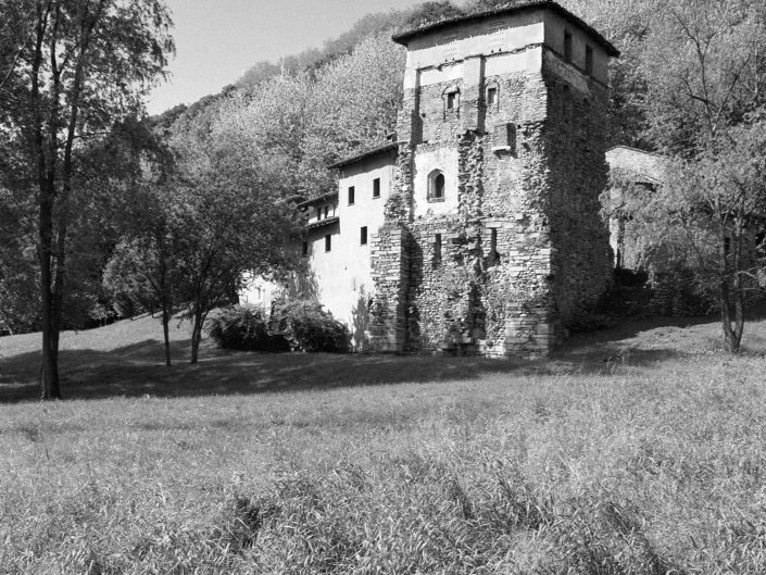 Fondo Architetture civili, religiose e industriali in Provincia di Varese - Monastero di Torba - maggio 1993 - Foto Afi