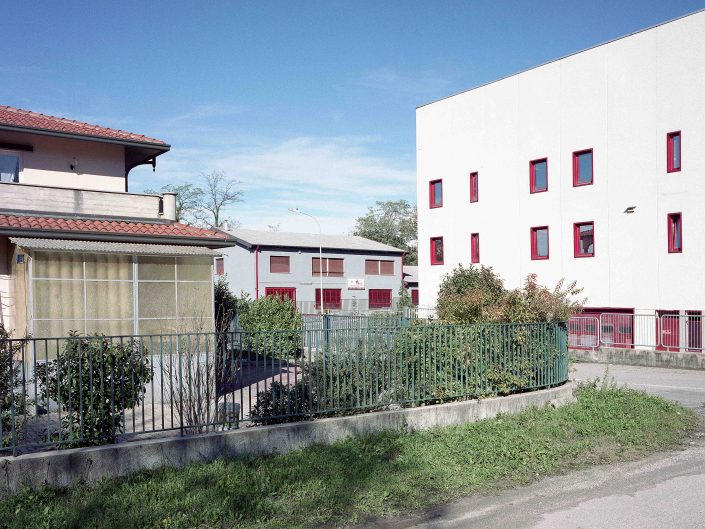 Fondo Architetture civili, religiose e industriali in Provincia di Varese - Carnago - Ditta Adamoli - 2000 - Foto Claudio Argentiero