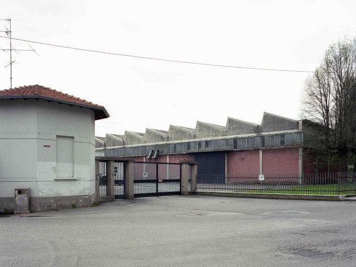 Fondo Architetture civili, religiose e industriali in Provincia di Varese - Gazzada - Ditta Quadri Elettrici - 2000 - Foto Claudio Argentiero