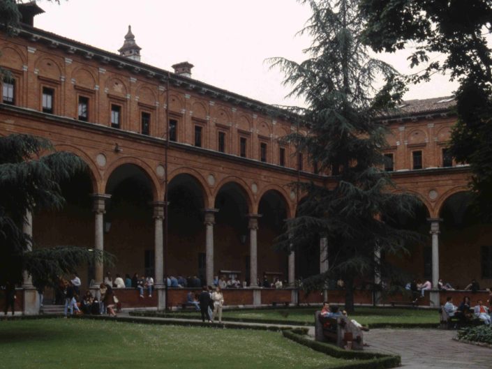 Fondo Virgilio Carnisio - Milano - Largo Gemelli - Università Cattolica del Sacro Cuore - Secondo chiostro - 1995