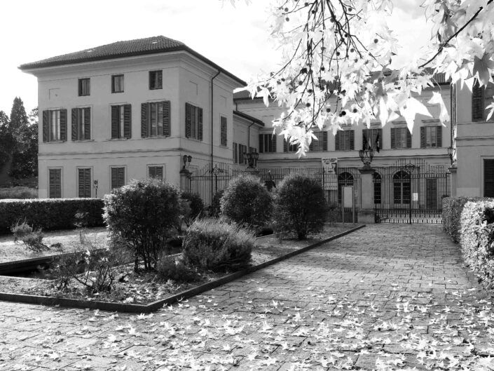 SS 33 del Sempione - Castellanza - Villa Carminati Brambilla (sede del Comune) - Foto di Claudio Argentiero - 2021