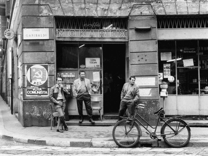 Fondo Virgilio Carnisio - Milano Anni 70 e 80 - Corso Garibaldi, angolo via Mantegazza - 1970